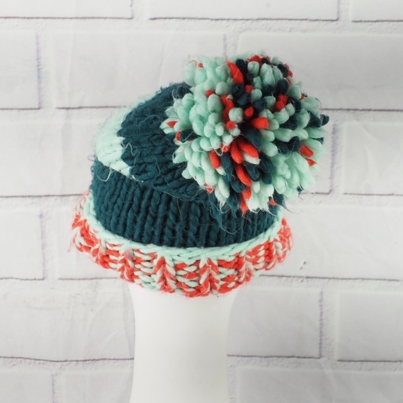 M brand crochet lined striped beanie with Pom Pom - Picture 3 of 10